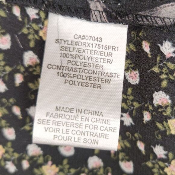 Daniel Rainn floral top - Picture 8 of 8